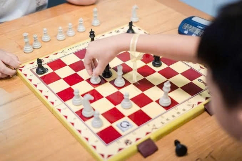 Giáo Dục Cờ Vua Và Bài Học Về Khả Năng Tự Quản Lý Thời Gian Cho Trẻ Em